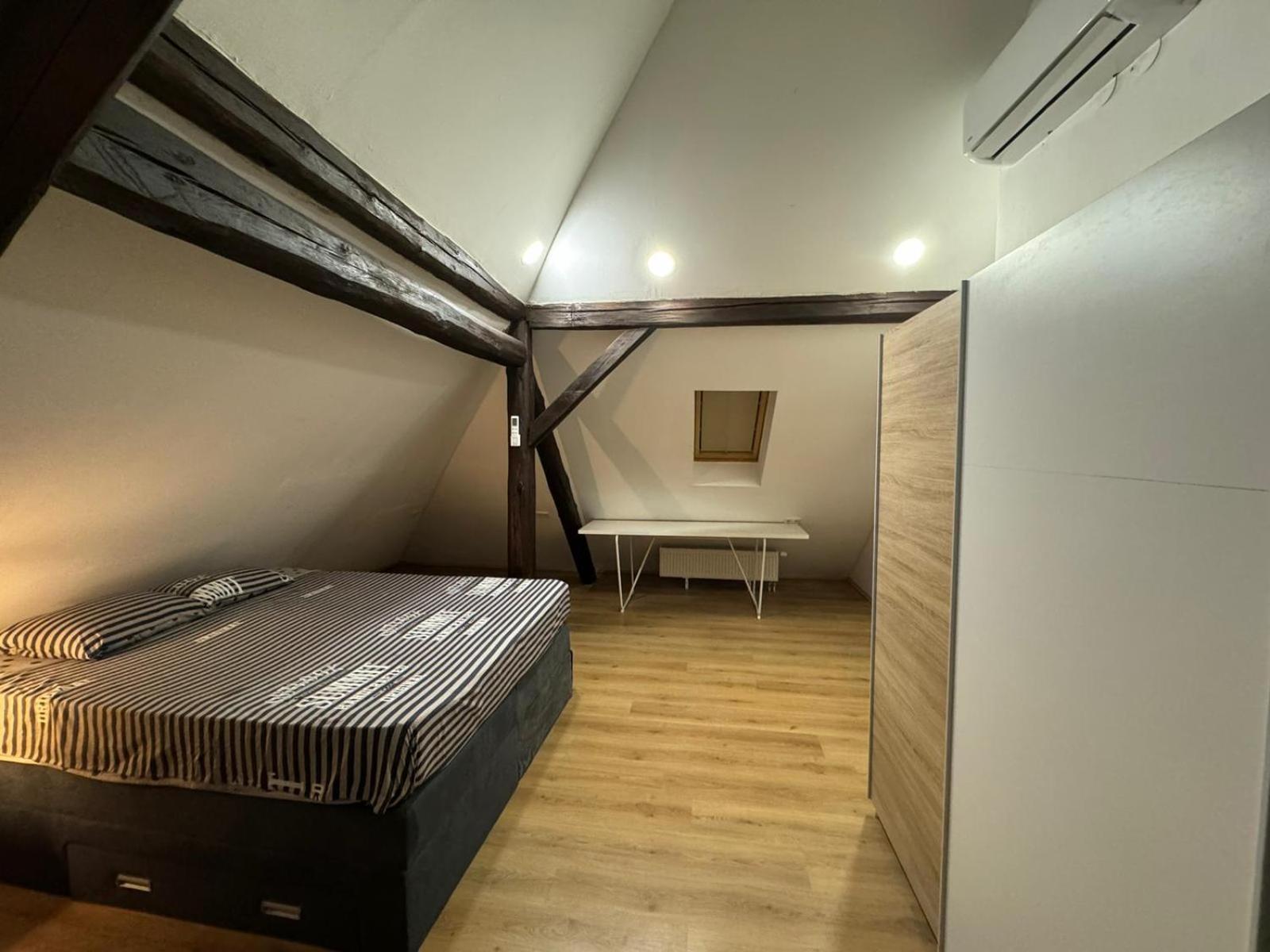 Appartamento Apartman Buzanova Zagabria Esterno foto
